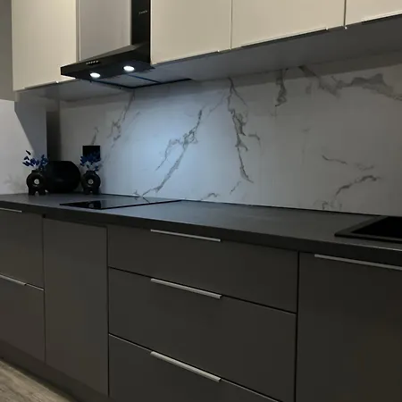 Zatishniy Dvir בית הארחה