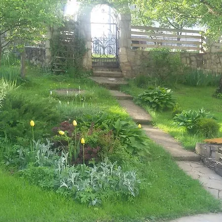 Zatishniy Dvir Yaremche