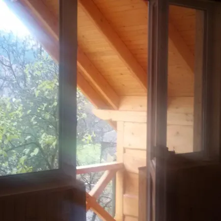 Zatishniy Dvir Yaremche