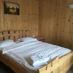 Zatishniy Dvir Jaremče