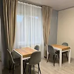 Zatishniy Dvir Jaremče