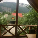 Zatishniy Dvir Jaremče